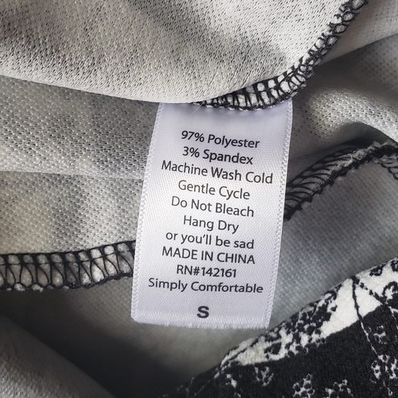 SOLD Lularoe Amelia Dress - Picture 4 of 4